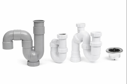 Sanitairproducten worden aangesloten op de riolering voor de afvoer van afvalwater uit onder andere toiletten, wastafels en douches. Binnen het assortiment vallen ook sifons, wastafelpluggen, afvoerpluggen en aansluitmaterialen die zorgen voor een goede waterafsluiting en een correcte afvoer. Een juiste combinatie van sanitair en bijbehorende onderdelen is essentieel voor een goed functionerend, lekvrij en onderhoudsvriendelijk afvoersysteem.
