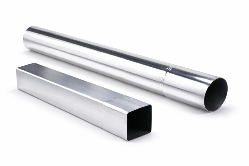 Zinken regenpijpen worden toegepast voor het afvoeren van regenwater vanaf dakgoten naar het riool of infiltratiesysteem. Ze staan bekend om hun lange levensduur, corrosiebestendigheid en tijdloze uitstraling. Zinken regenpijpen zijn geschikt voor zowel nieuwbouw als renovatie en vormen in combinatie met zinken HWA hulpstukken een duurzame en hoogwaardige oplossing voor hemelwaterafvoer.