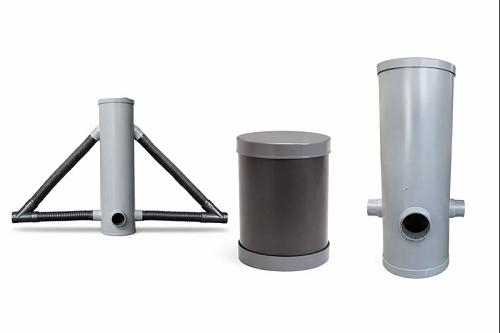 Drainage putten worden gebruikt voor het opvangen, verzamelen en controleren van drainagewater binnen een drainagesysteem. Ze zorgen voor een goede waterafvoer en maken inspectie en onderhoud van drainagebuizen eenvoudig. Drainage putten worden toegepast in tuinen, rondom gebouwen en bij terreinafwatering en dragen bij aan een betrouwbaar en goed functionerend drainagesysteem.