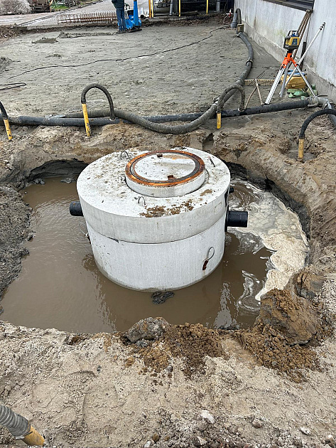 Olieafscheider met slibvang Beton CE 6l/s 600 liter slib rond model