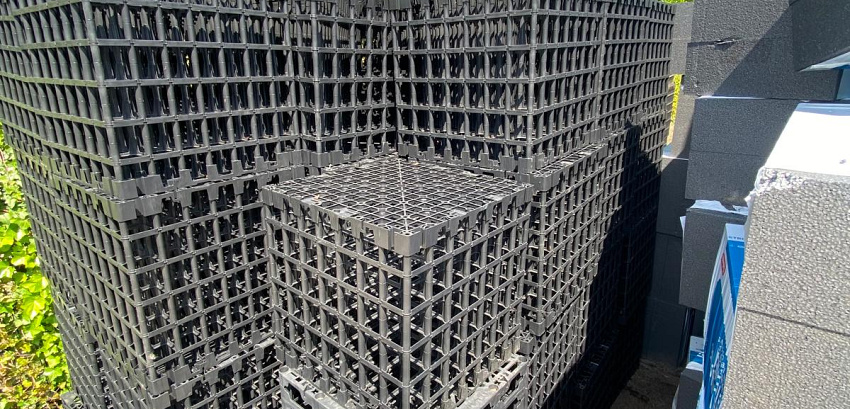 a749effc f95c 4b18 a597 c89e947a3779